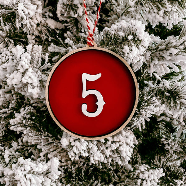Vintage Round | Red | Ornament