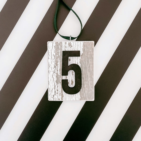 Number Tag | Bold Style | Ornament